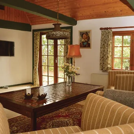 Three-bedroom Holiday In Logumkloster